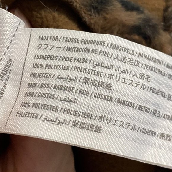 NWT Abercrombie & Fitch Soft Collection Faux Fur Leopard  Coat size medium - Picture 6 of 6